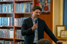 T.Fajt-Biblioteka-Male-03