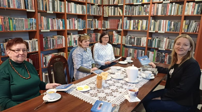 Spotkanie Saloniku Literackiego i Dyskusyjnego Klubu Książki Spotkanie Saloniku Literackiego i Dyskusyjnego Klubu Książki