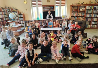 Zabawy literackie w bibliotece