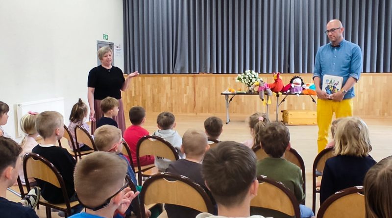 Tydzień Bibliotek – Spotkanie z Panem Poetą i wyróżnienie czytelników